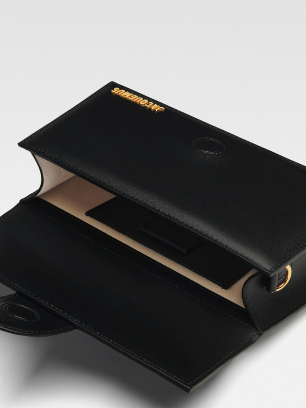 Jacquemus Le Grand Bambino – Black Leather Handbag – product photograph 4 | Privé Polaï