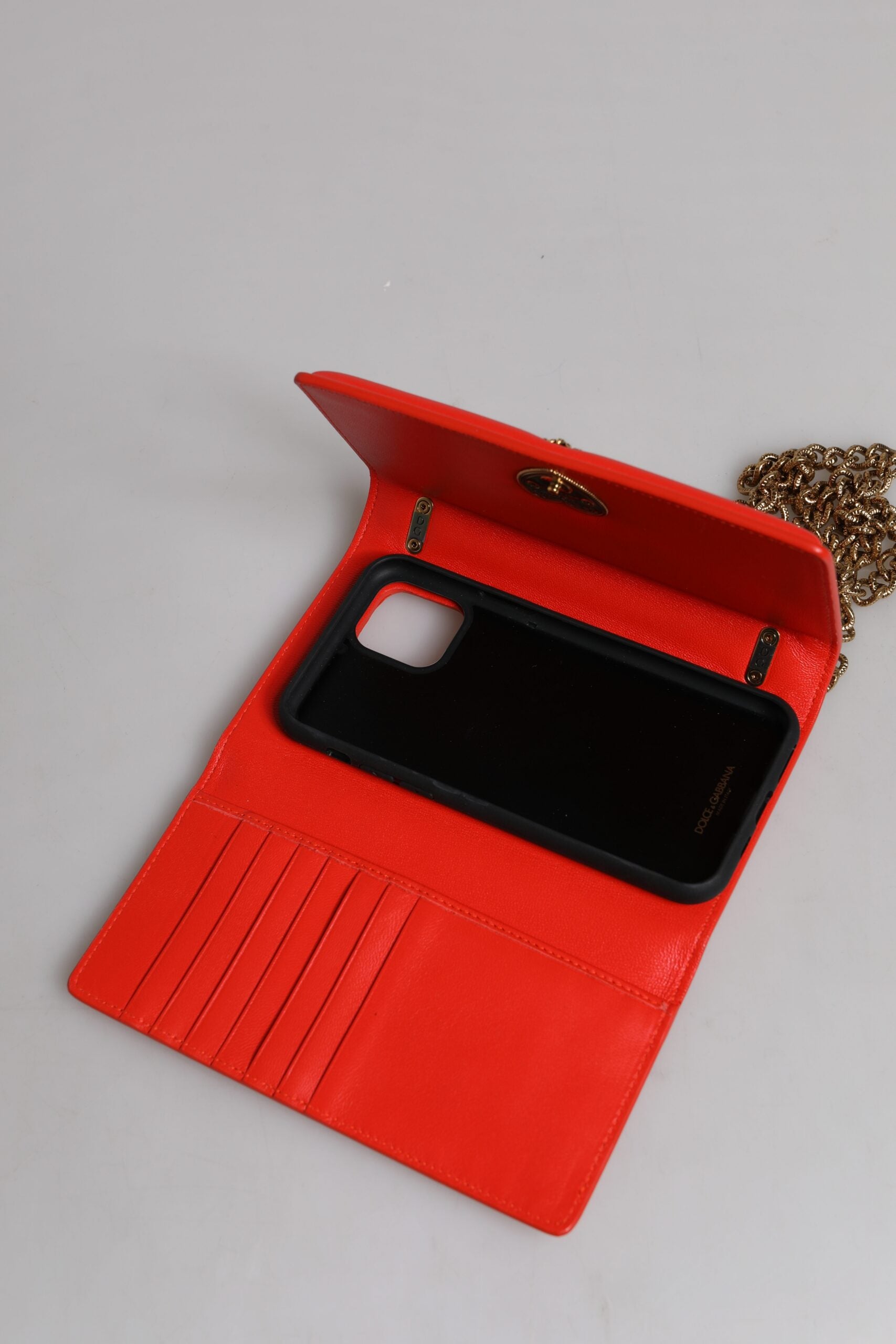 Dolce & Gabbana Red Quilted Devotion Crossbody Chain Phone Cover Bag – luxury by Dolce & Gabbana | PrivePolai