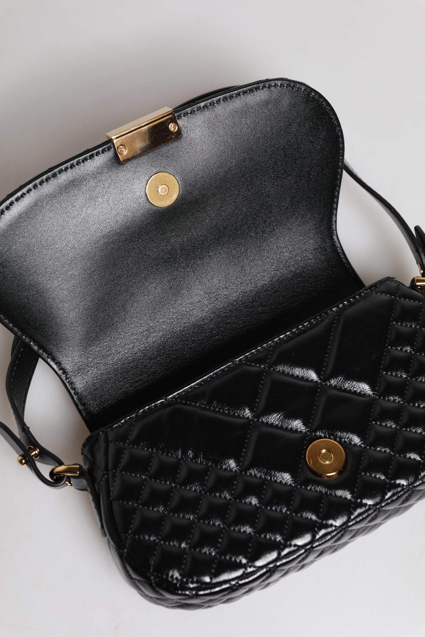 Versace Black Calf Leather Quilted Shoulder Strap Bag – luxury by Versace | PrivePolai