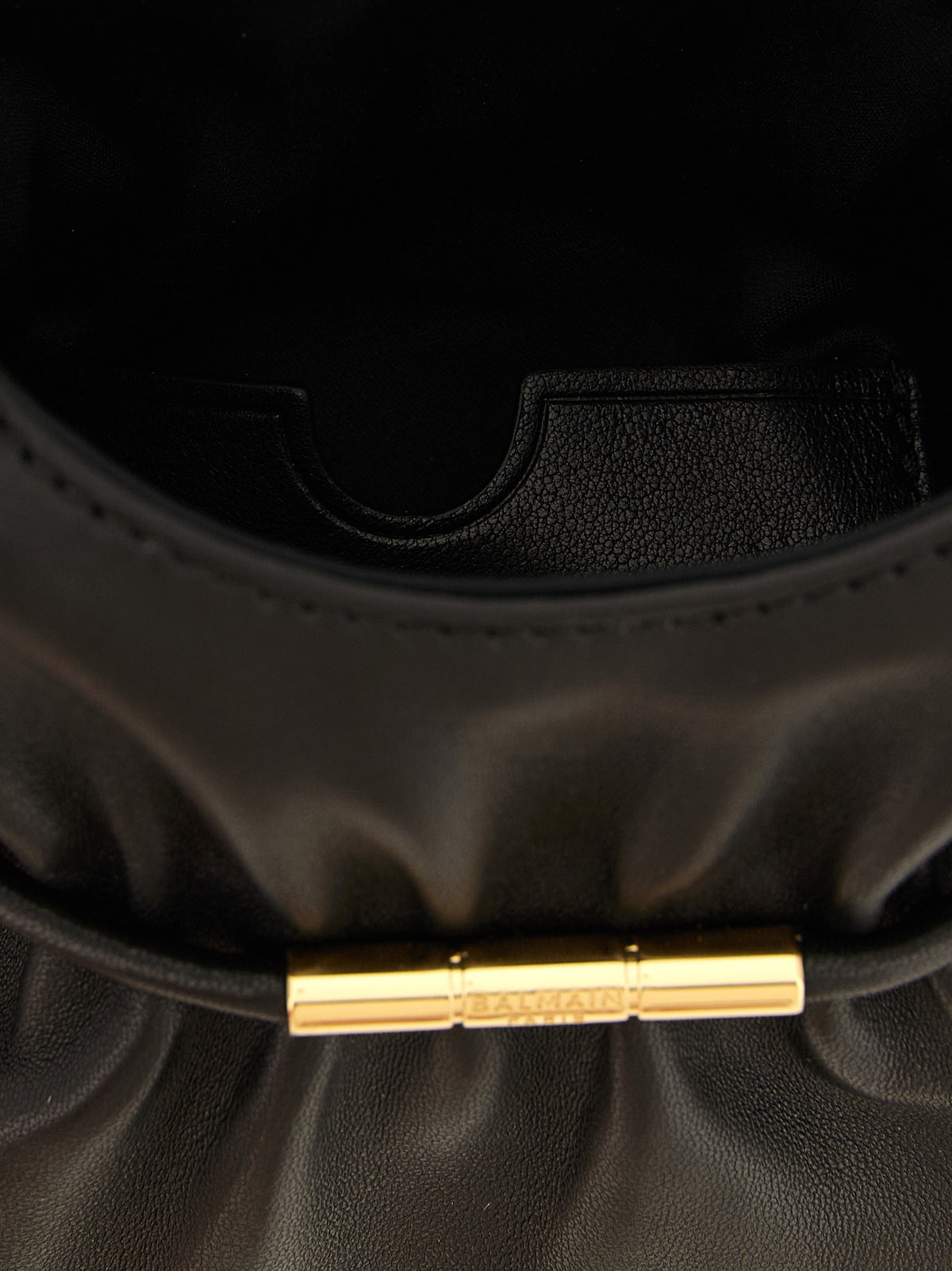 Balmain crna torbica od janjeće kože