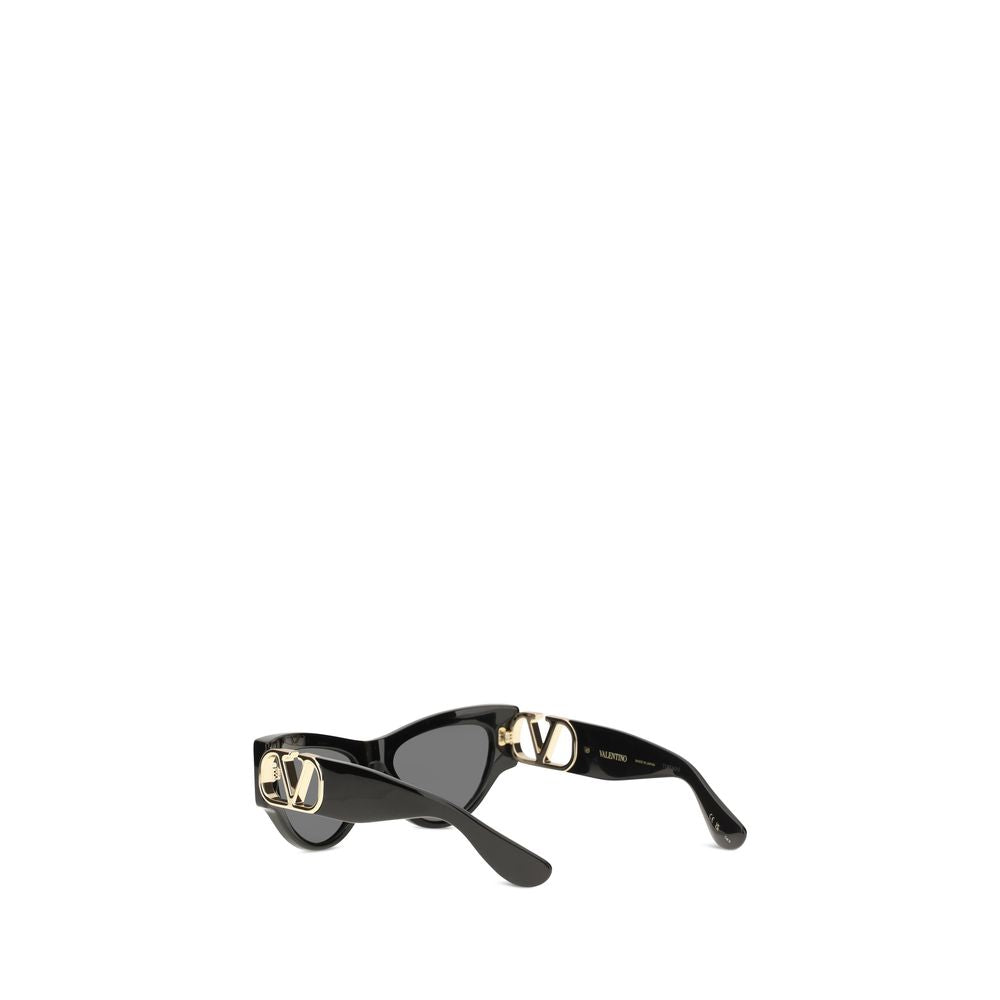 Valentino Garavani VG0053S 001 – crne cat-eye sunčane naočale